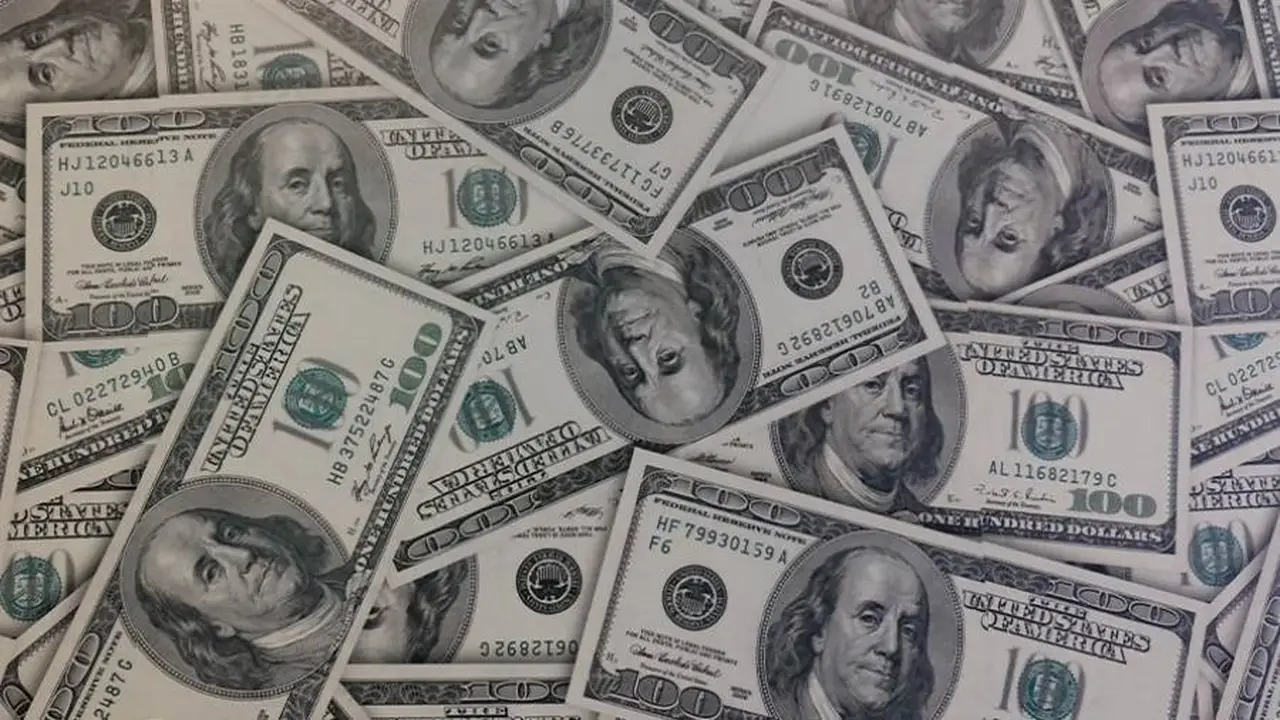 تراجع سعر الدولار مقابل الجنيه المصري في ختام تعاملات الأربعاء المصرفية